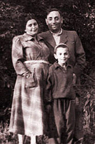 Валерий с родителями